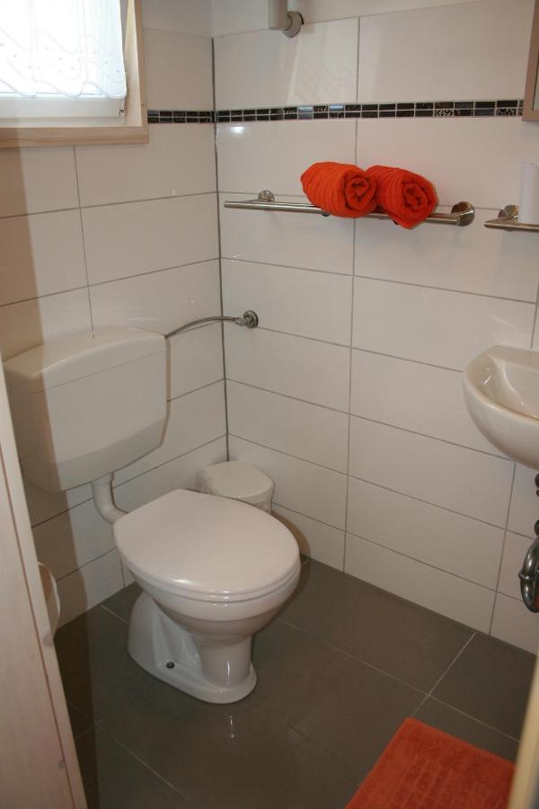 Apartment Im Art.Quartier Velgast Exteriör bild